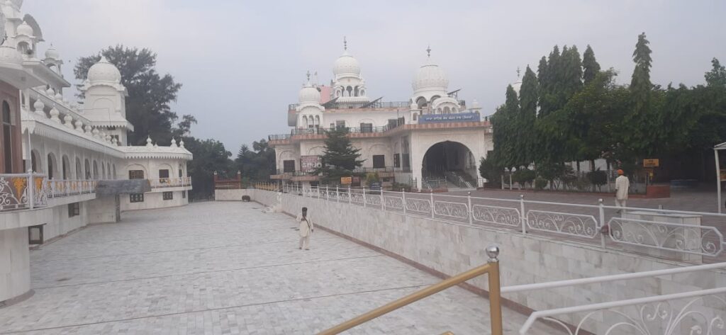 Early morning Gurudwara vibe